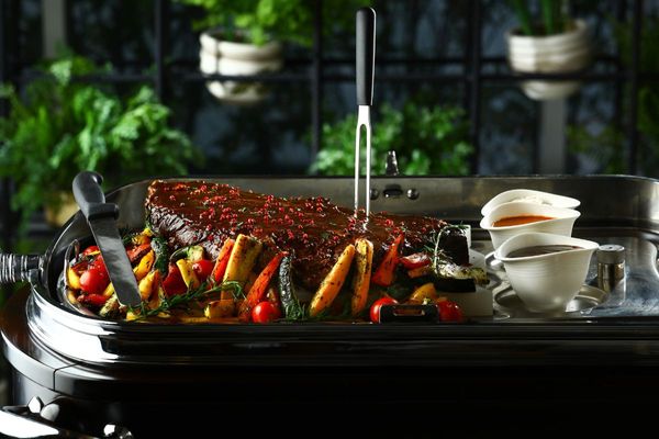 Get Your Groove On at Lo+Cale's Retro Boogie Drunch, a Blast from the Past!