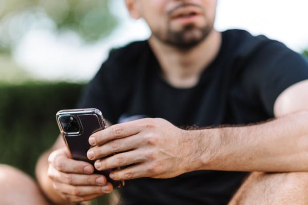 UAE Consumers Express Frustration as Brands Struggle with Digital Services