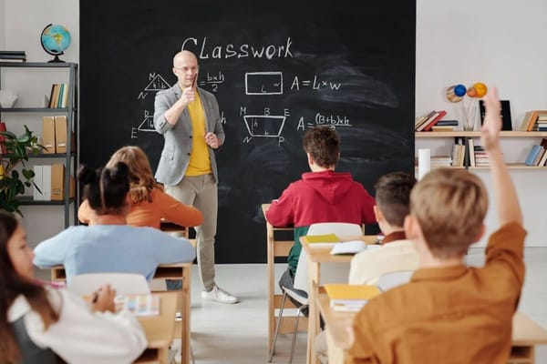 Procedure to Obtain a Teaching License in Dubai