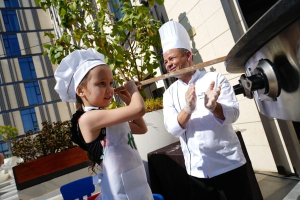 Experience an Exquisite Eid Brunch by the Poolside at Holiday Inn Dubai Al-Maktoum Hotel