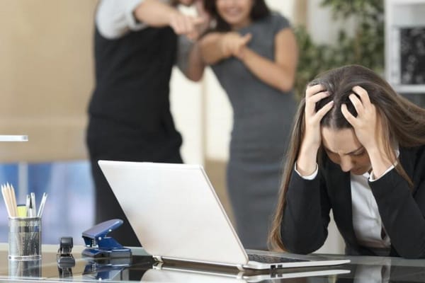 Dubai: How to File a Police Complaint Against a Colleague for Workplace Insults