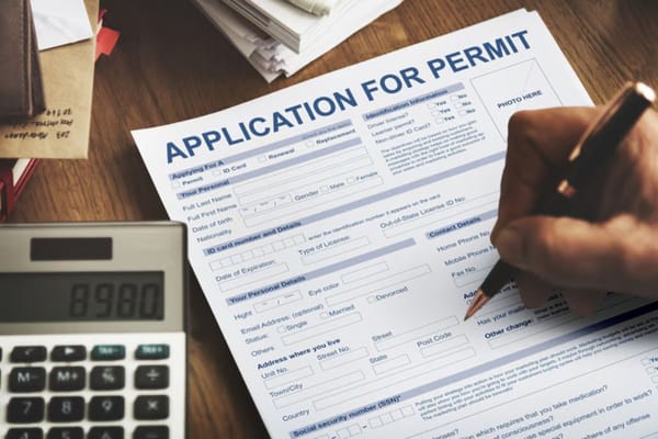 Work Visa Age Limit in Dubai: Labour Law, Retirement & More