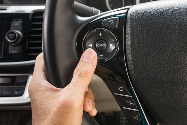 Dubai Police Issue Advisory: What to Do When Your Car's Cruise Control Malfunctions