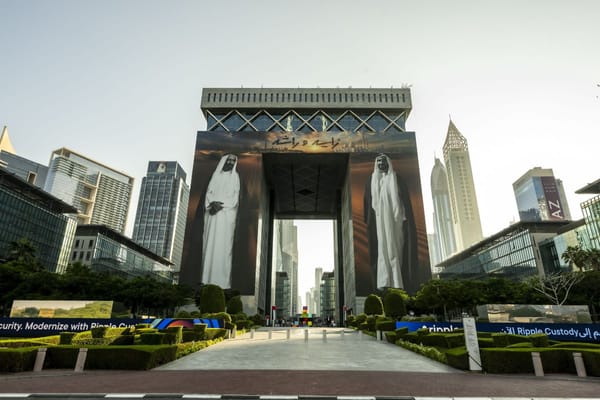 Brand Dubai Reveals New Artwork at DIFC Gate for #ZayedAndRashid Campaign