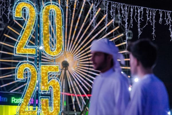 How to Turn 18 Days of Leave into 51 Days Off in the UAE in 2025