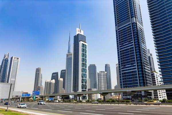 Dubai Tenants Move to Affordable Areas and Lock in Long-Term Leases as Commercial Rental Index Approaches
