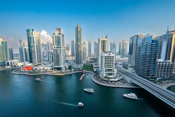 Dubai Developers Offer Buyback Guarantees and Zero Service Charges to Attract Buyers