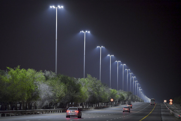 How Dubai’s Smart Poles Track More Than Just Light