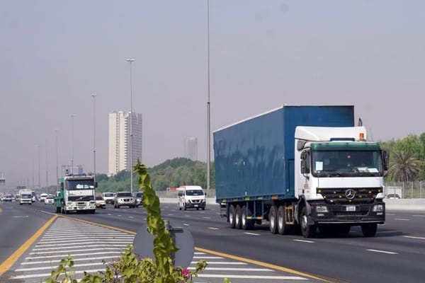 RTA and Dubai Police Allow 24 Hour Truck Movement Across Emirate Until March 4
